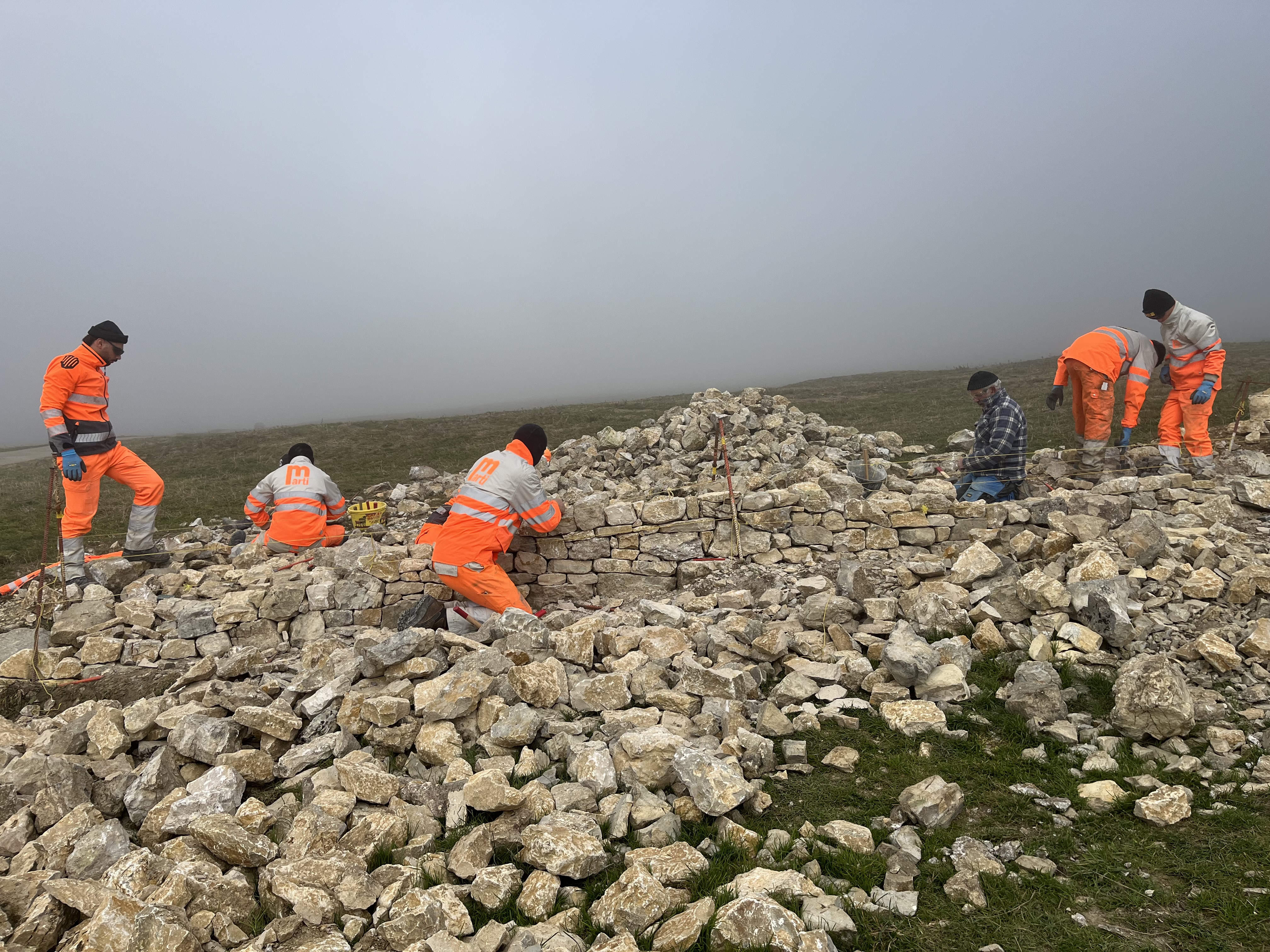 Objectif Chasseral : échanges et mur en restauration